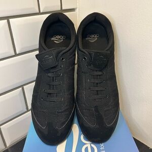 Abeo Women’s Eleanor Casual Sneakers Walking Shoes Arch Support Bungee